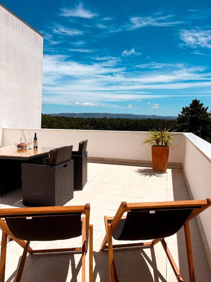 Edles Apartment In Architektenvilla Mit Grossem Pool, Sauna, Dachterrasse Und Malerischem Garten Патаяш Экстерьер фото